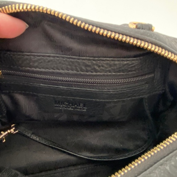 Like New Michael Kors Nano/Mini Kirby Crossbody Satchel Purse With Lock and Key - Picture 13 of 17